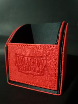 Dragon Shield - Nest Box Piros